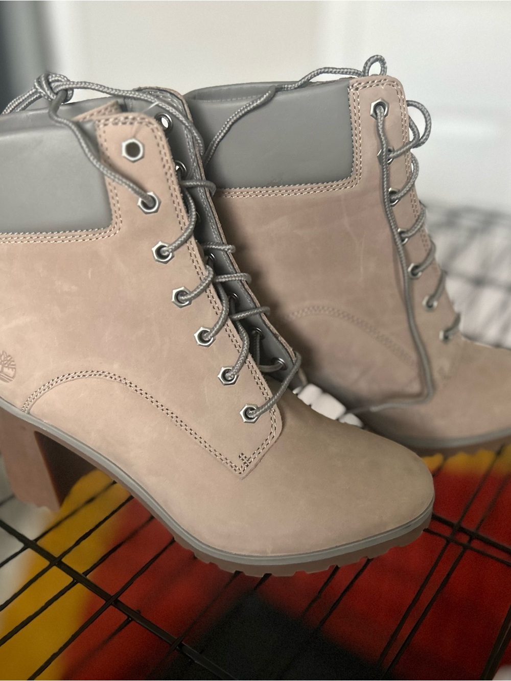 Timberland Taupe Lace-Up Heeled Ankle Boots with Gray Collar